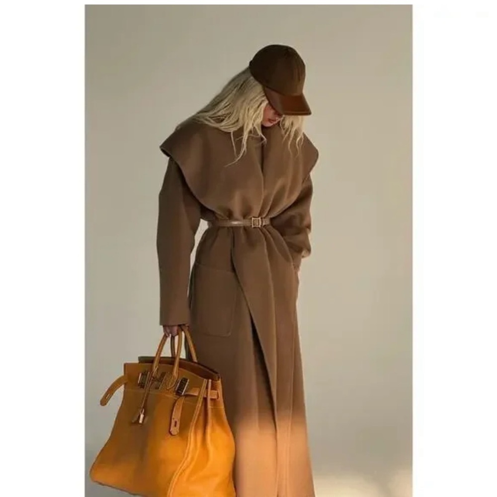 Helsa the throw coat in camel ! NWOT